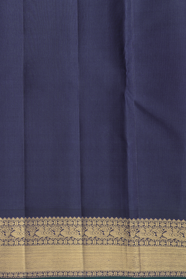 Kanchipuram Silk Saree In Red With Floral Buttis