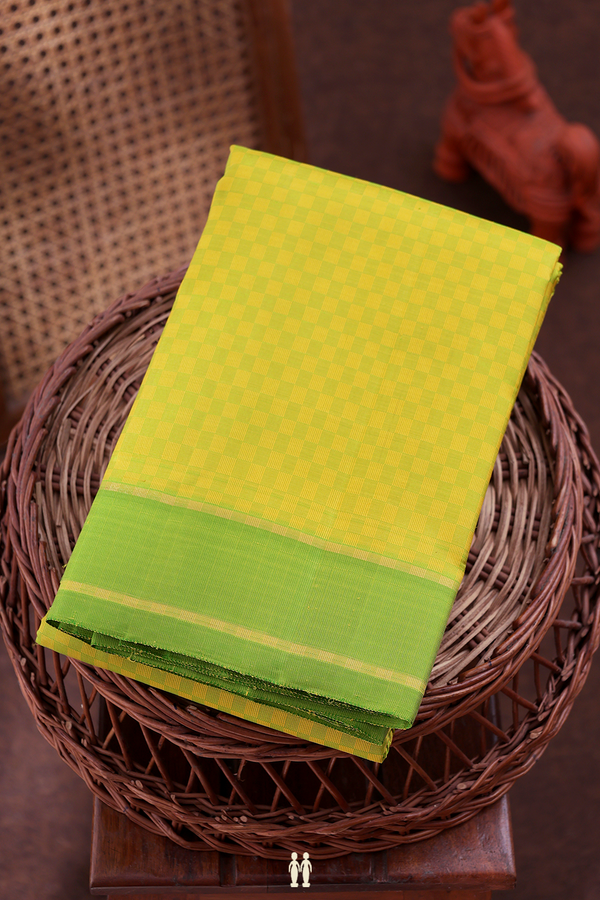 Kanchipuram Silk Saree In Green And Yellow Paai Madippu Kattam