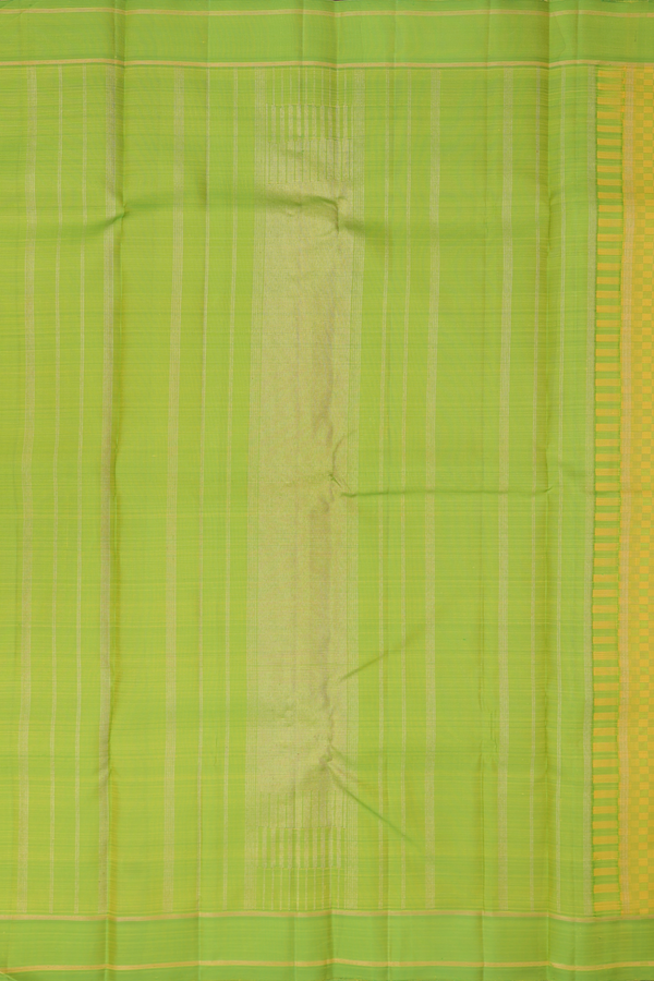 Kanchipuram Silk Saree In Green And Yellow Paai Madippu Kattam