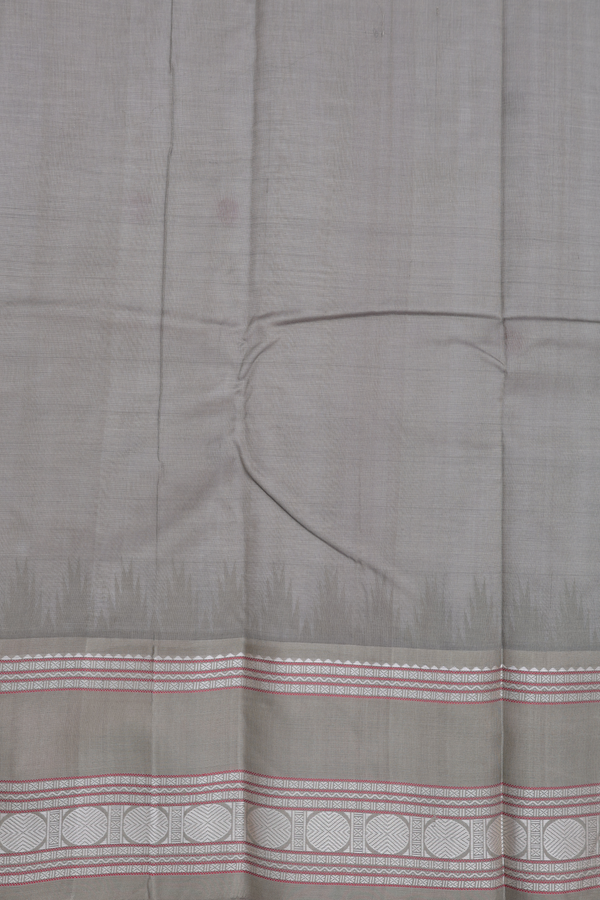 Kanchi Cotton Saree In Off White With Rudraksh Buttas