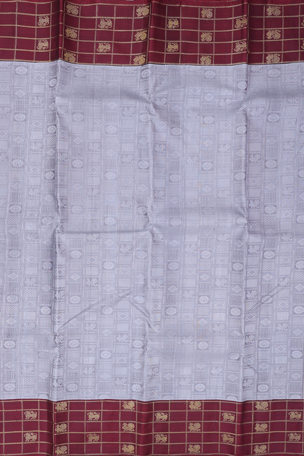 Kanchipuram Silk Saree In Grey With Jacquard Pattern