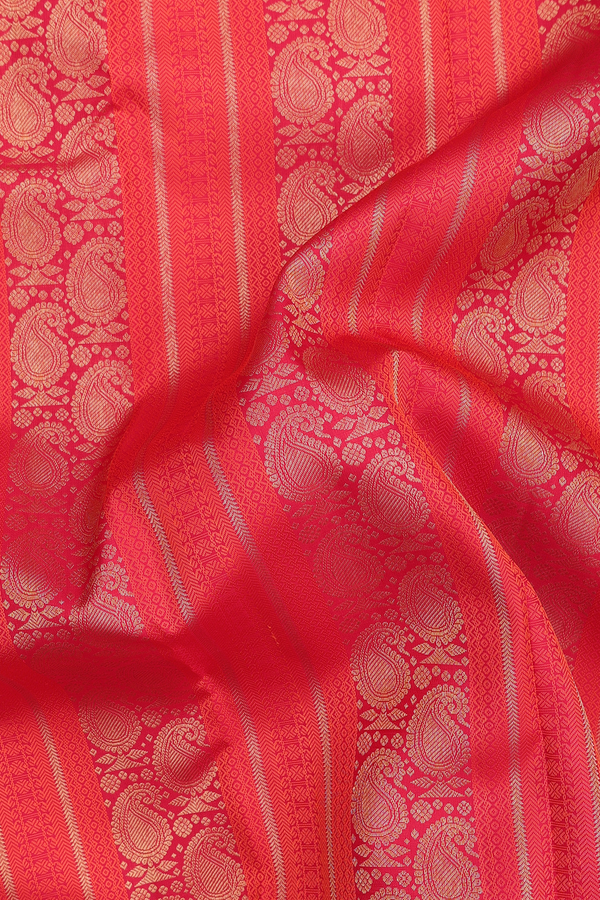 Kanchipuram Silk Saree In Red With Allover Design