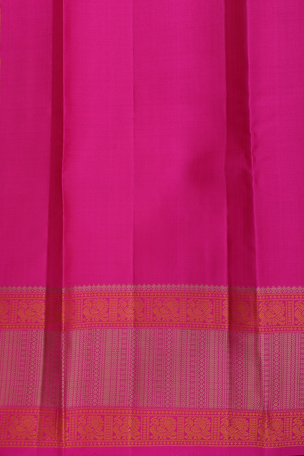 Kanchipuram Silk Saree In Pink With Floral Buttas