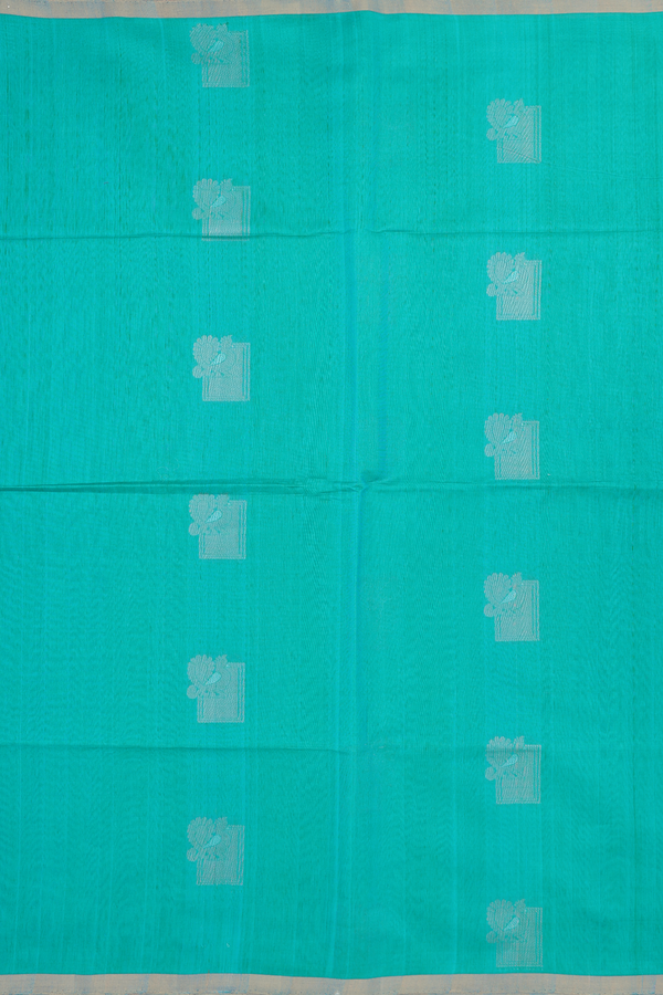Kora Silk Cotton Saree In Green With Peacock Buttas