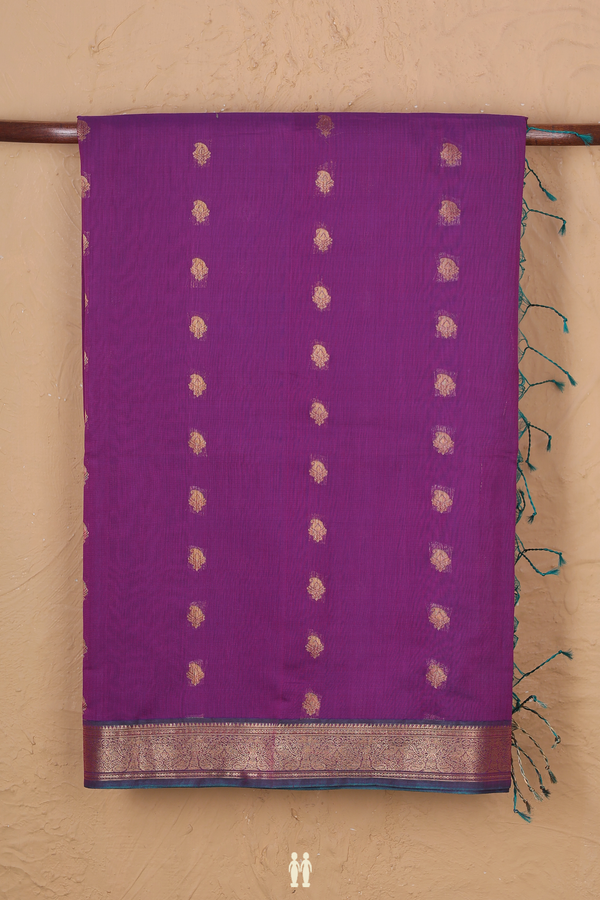 Kora Silk Cotton Saree In Grape Purple With Paisley Buttas