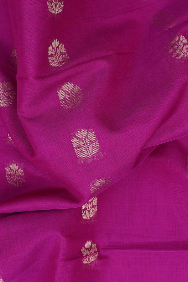 Kora Silk Cotton Saree In Grape Purple With Floral Buttas