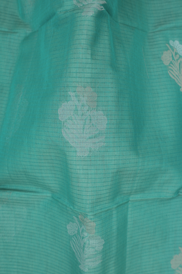 Kora Silk Cotton Saree In Green With Floral Motifs