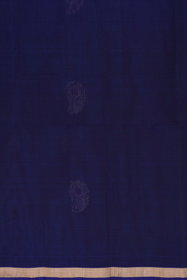 Kora Silk Cotton Saree In Midnight Green With Paisley Buttas