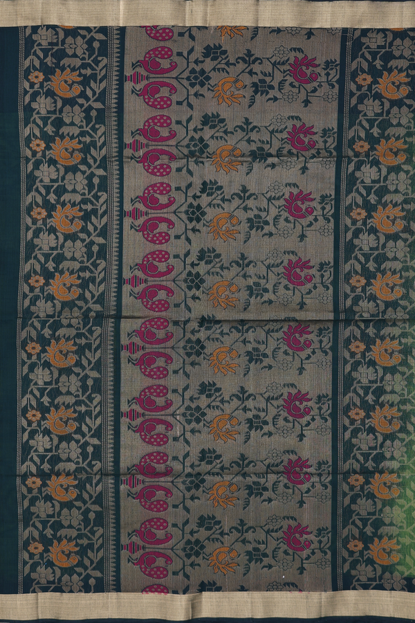 Kora Silk Cotton Saree In Leaf Green With Paisley Buttas