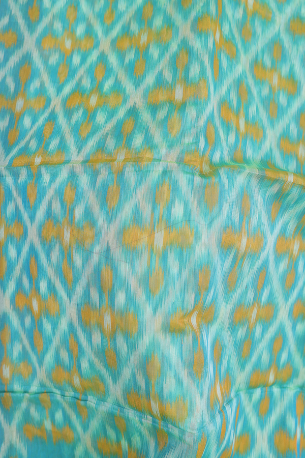 Kora Silk Cotton Saree In Green With Diamond Design