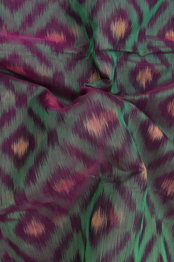 Kora Silk Cotton Saree In Dual Tone With Diamond Design