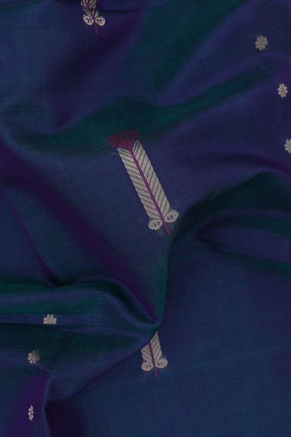 Kora Silk Cotton Saree In Dual Tone With Allover Buttas