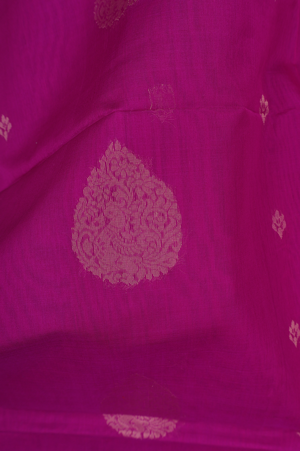 Kora Silk Cotton Saree In Purple Rose With Thilagam Design