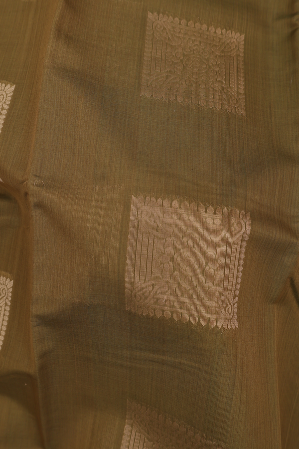 Kora Silk Cotton Saree In Mehendi Green With Square Motifs