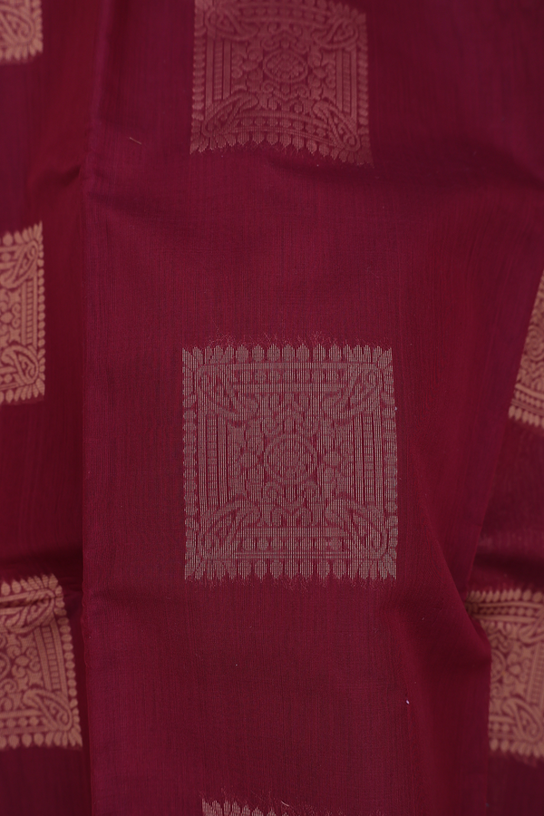 Kora Silk Cotton Saree In Maroon With Zari Motifs