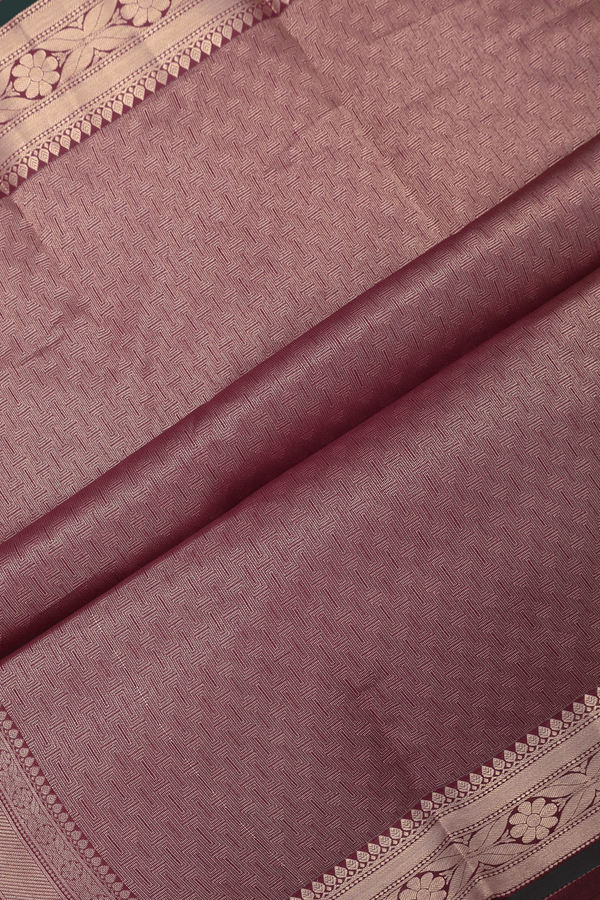 Kanchipuram Silk Saree In Berry Purple With Zari Buttas