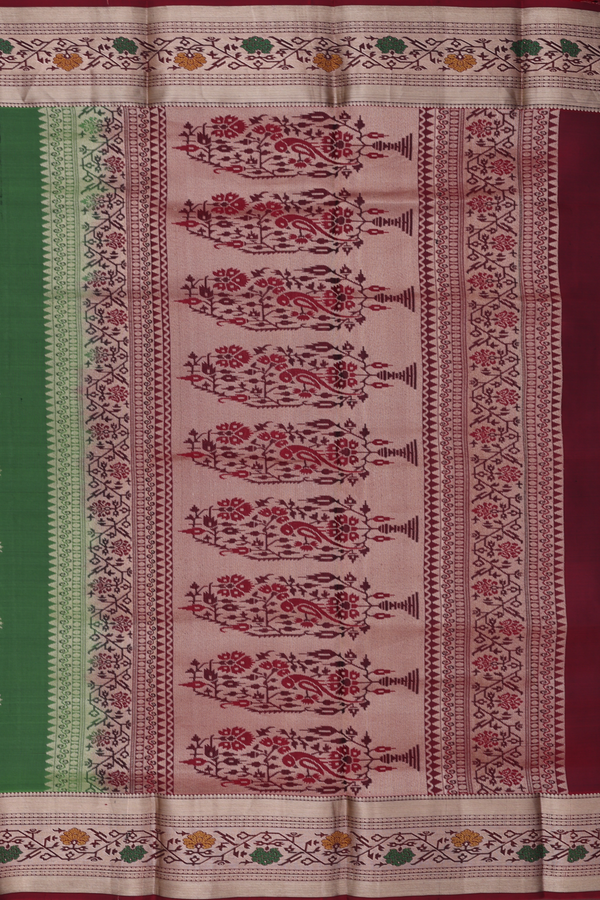 Kanchipuram Silk Saree In Fern Green With Zari Buttas