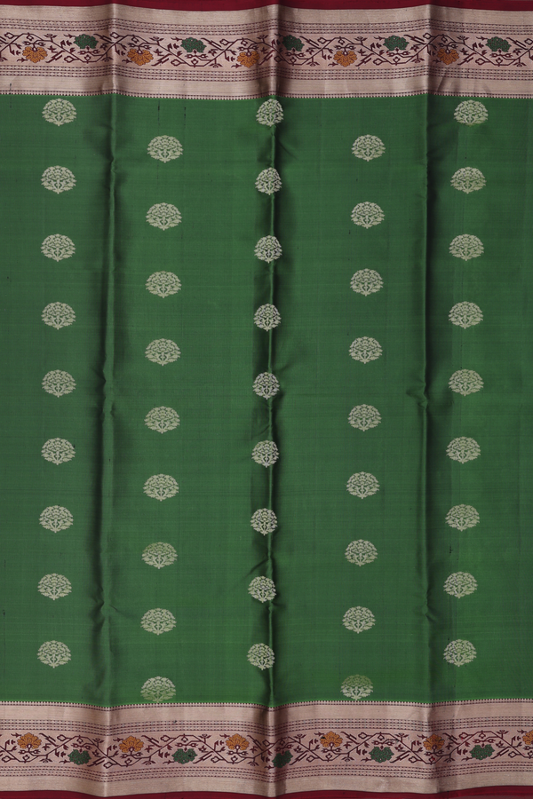 Kanchipuram Silk Saree In Fern Green With Zari Buttas
