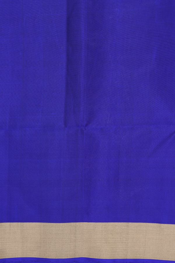 Soft Silk Saree In Turkish Blue With Floral Buttas