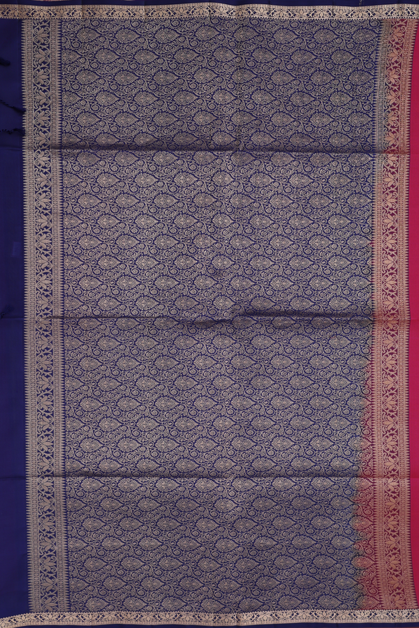 Soft Silk Saree In Pink With Floral Buttis