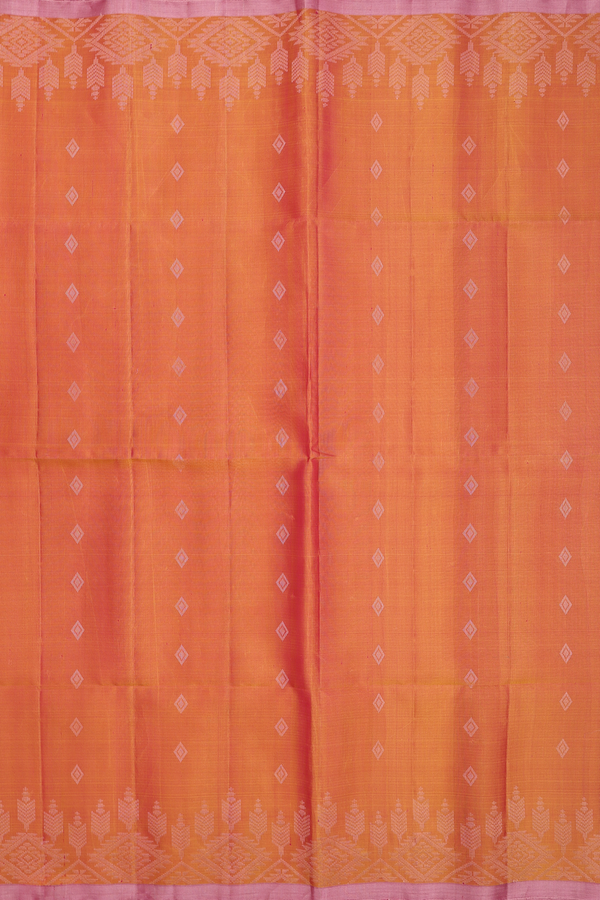 Soft Silk Saree In Dual Tone With Diamond Buttas