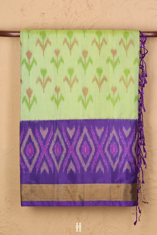 Soft Silk Saree In Green With Allover Design