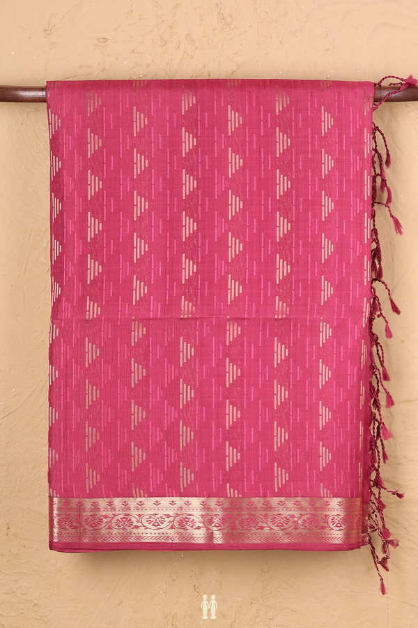 Soft Silk Saree In Pink With Triangle Buttas