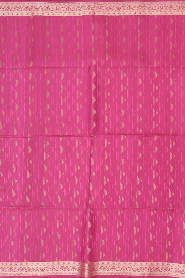 Soft Silk Saree In Pink With Triangle Buttas