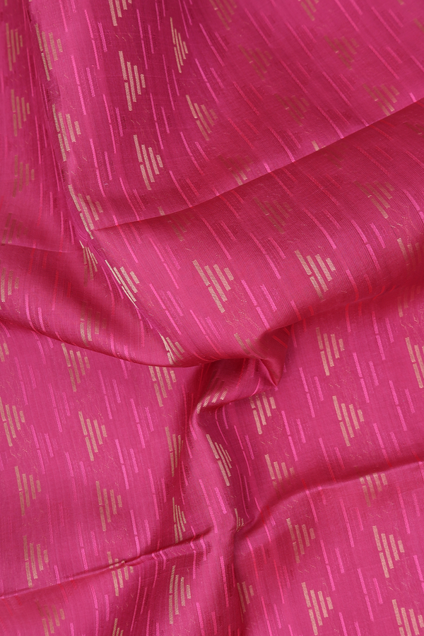 Soft Silk Saree In Pink With Triangle Buttas