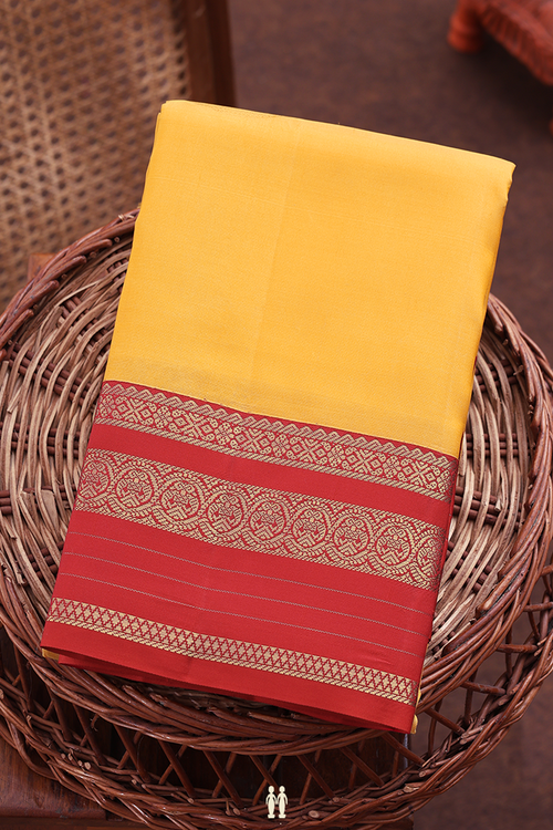 Kanchipuram Silk Saree In Yellow With Circle Motifs