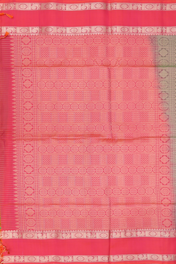 Soft Silk Saree In Green With Checks Design