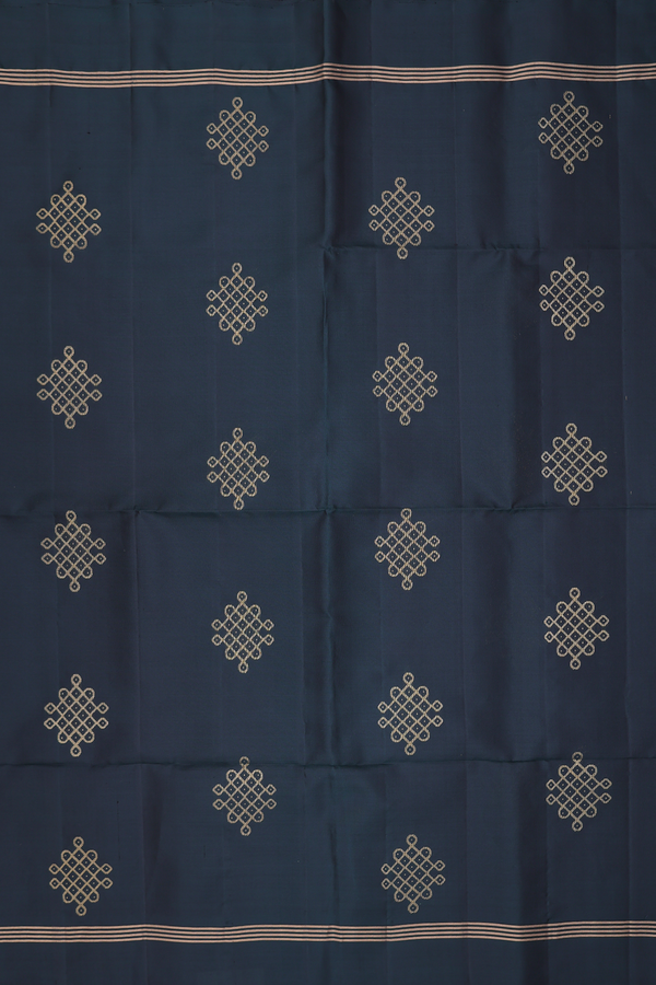 Soft Silk Saree In Bottle Green With Kolam Buttas