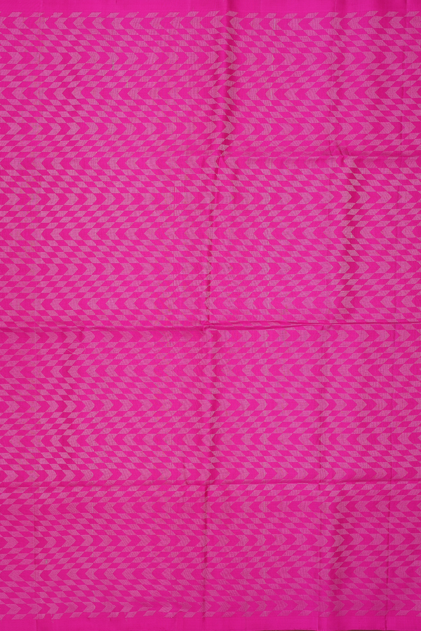 Soft Silk Saree In Magenta With Chevron Design