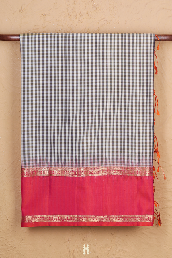 Soft Silk Saree In Green And White With Checks Design