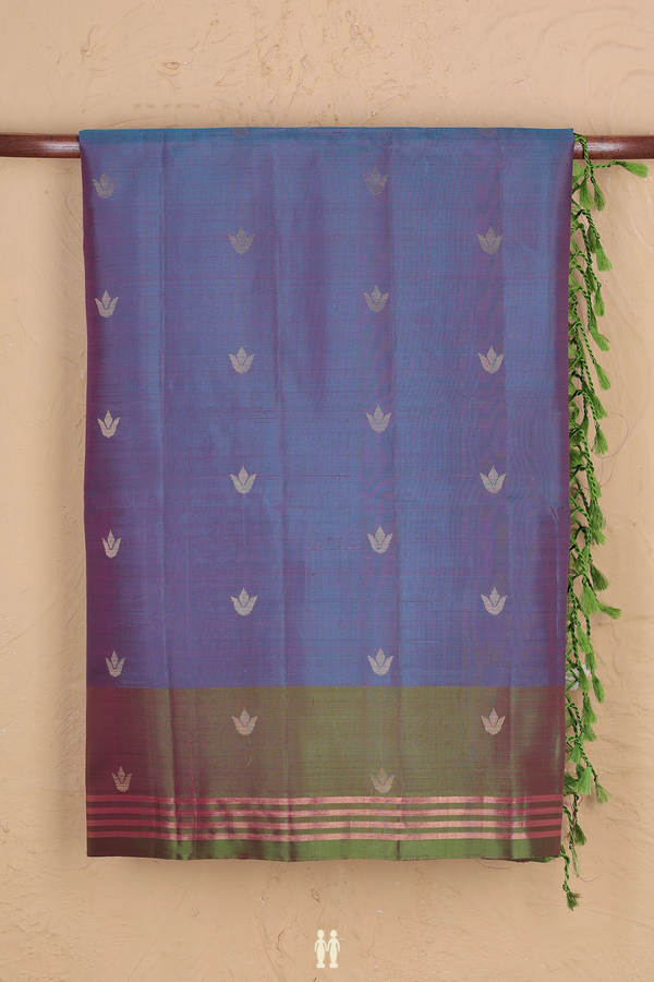 Soft Silk Saree In Dual Tone With Zari Buttas