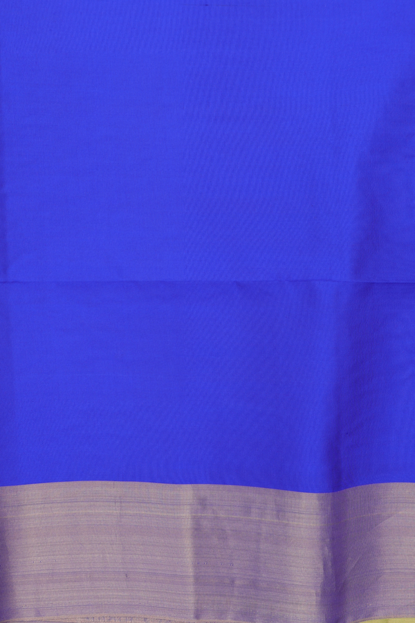 Soft Silk Saree In Pear Green With Zari Motifs