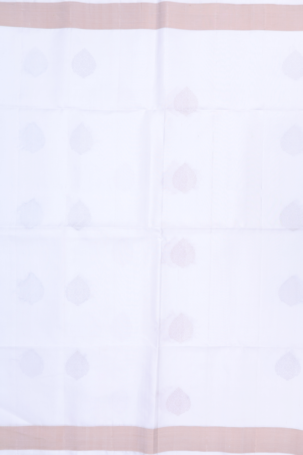 Soft Silk Saree In White With Zari Motifs