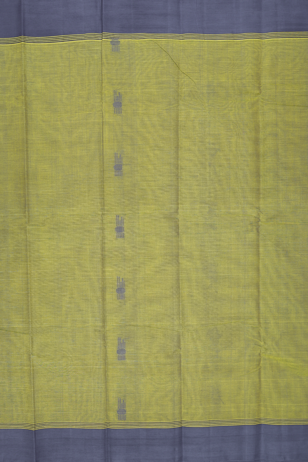 Kanchi Cotton Saree In Green With Threadwork Buttas
