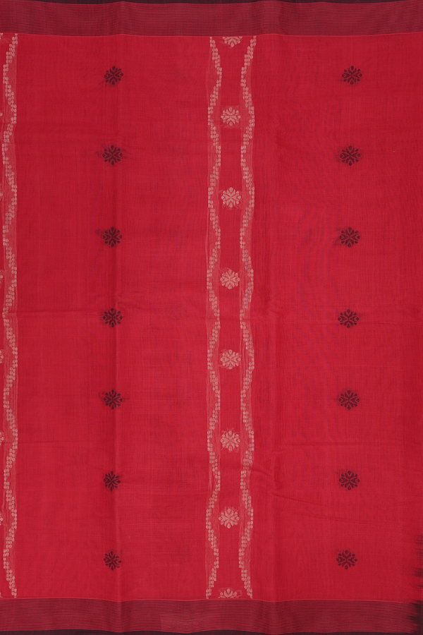 Kanchi Cotton Saree In Red With Threadwork Design