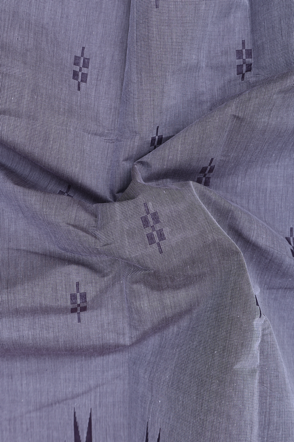Kanchi Cotton Saree In Grey With Threadwork Buttas