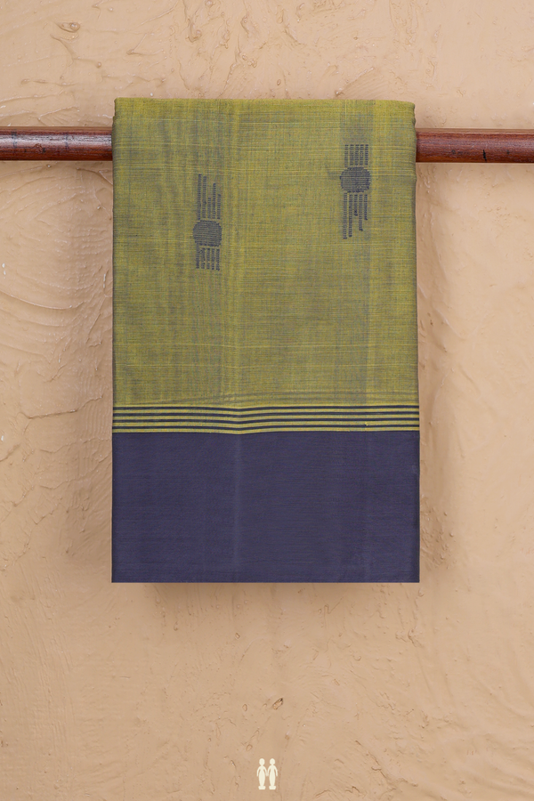 Kanchi Cotton Saree In Green With Threadwork Buttas