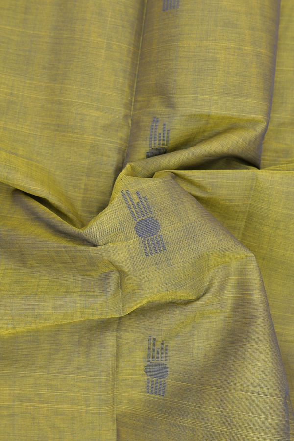 Kanchi Cotton Saree In Green With Threadwork Buttas