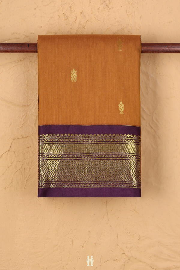 Apoorva Cotton Saree In Orange With Zari Buttas