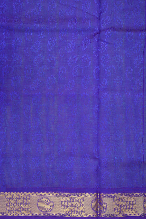 Silk Cotton Saree In Green With Paisley Design