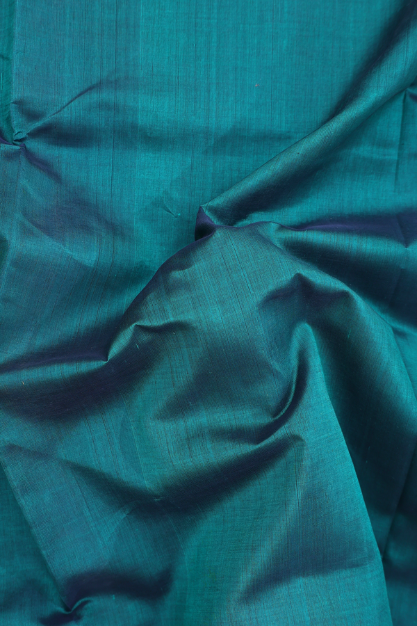 Silk Cotton Saree In Ramar Green With Contrast Border