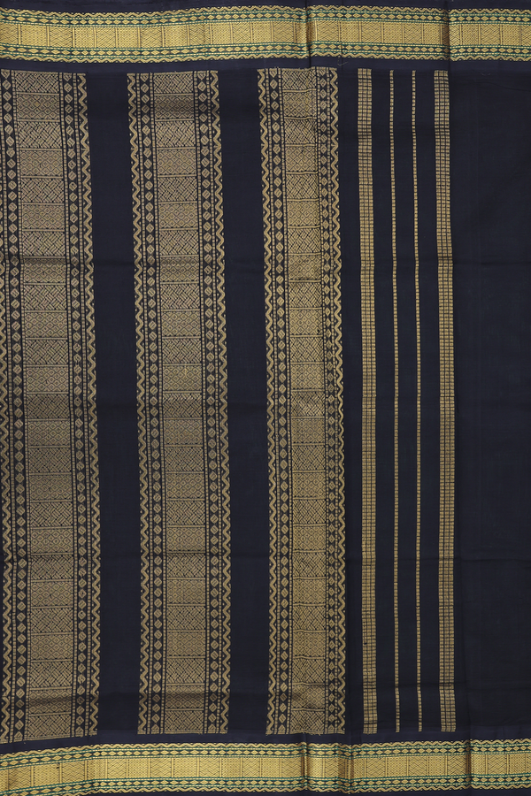 Traditional Silk Cotton Saree In Green With Checks Design
