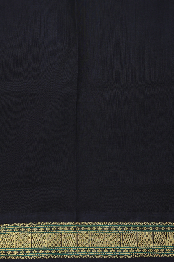 Traditional Silk Cotton Saree In Green With Checks Design