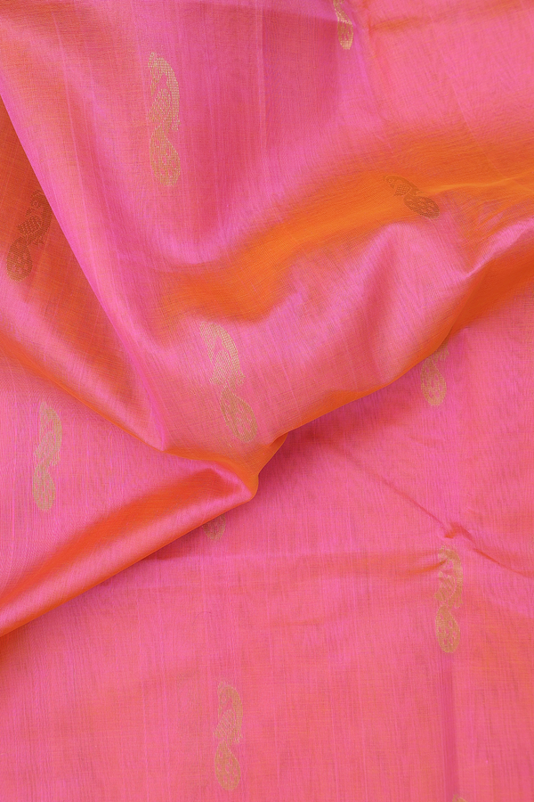 Traditional Silk Cotton Saree In Pink With Peacock Buttas