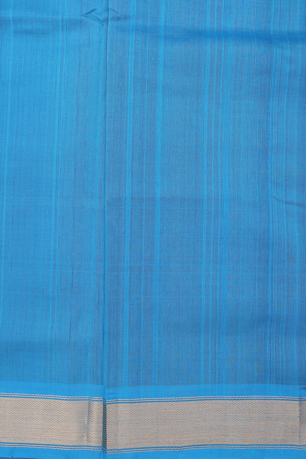Traditional Silk Cotton Saree In Purple With Floral Buttas