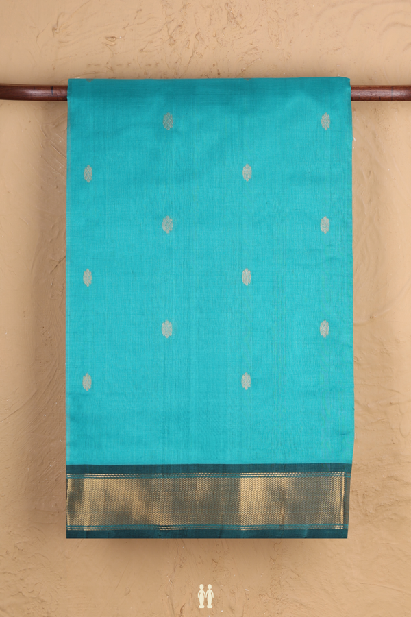 Silk Cotton Saree In Green With Zari Buttas